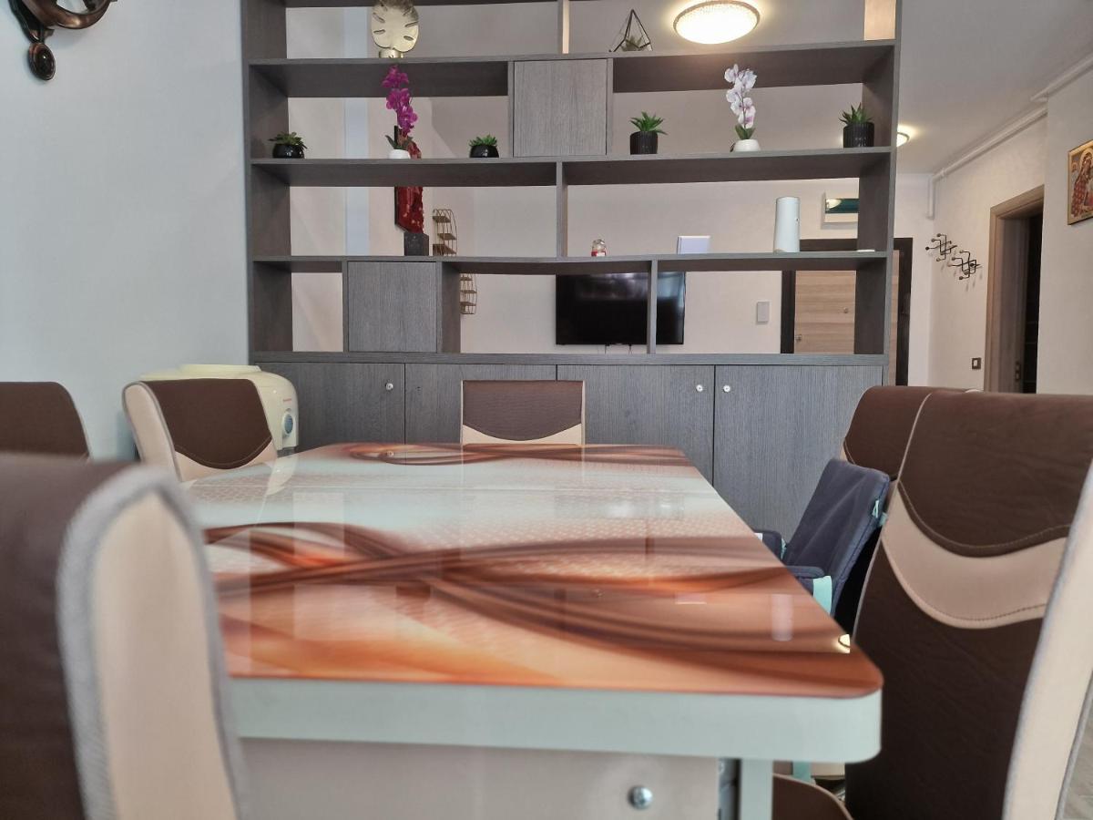 Nasty 24 Aparthotel Pool & Spa Mamaia Nord Năvodari Eksteriør billede
