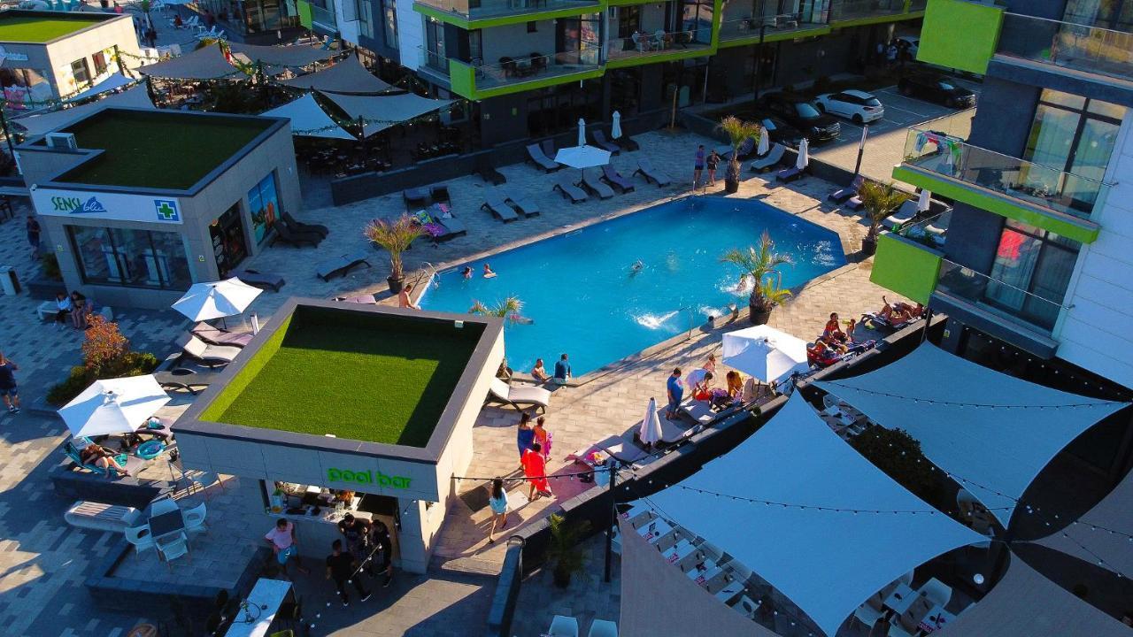 Nasty 24 Aparthotel Pool & Spa Mamaia Nord Năvodari Eksteriør billede