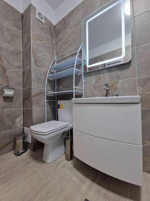 Nasty 24 Aparthotel Pool & Spa Mamaia Nord Năvodari Eksteriør billede