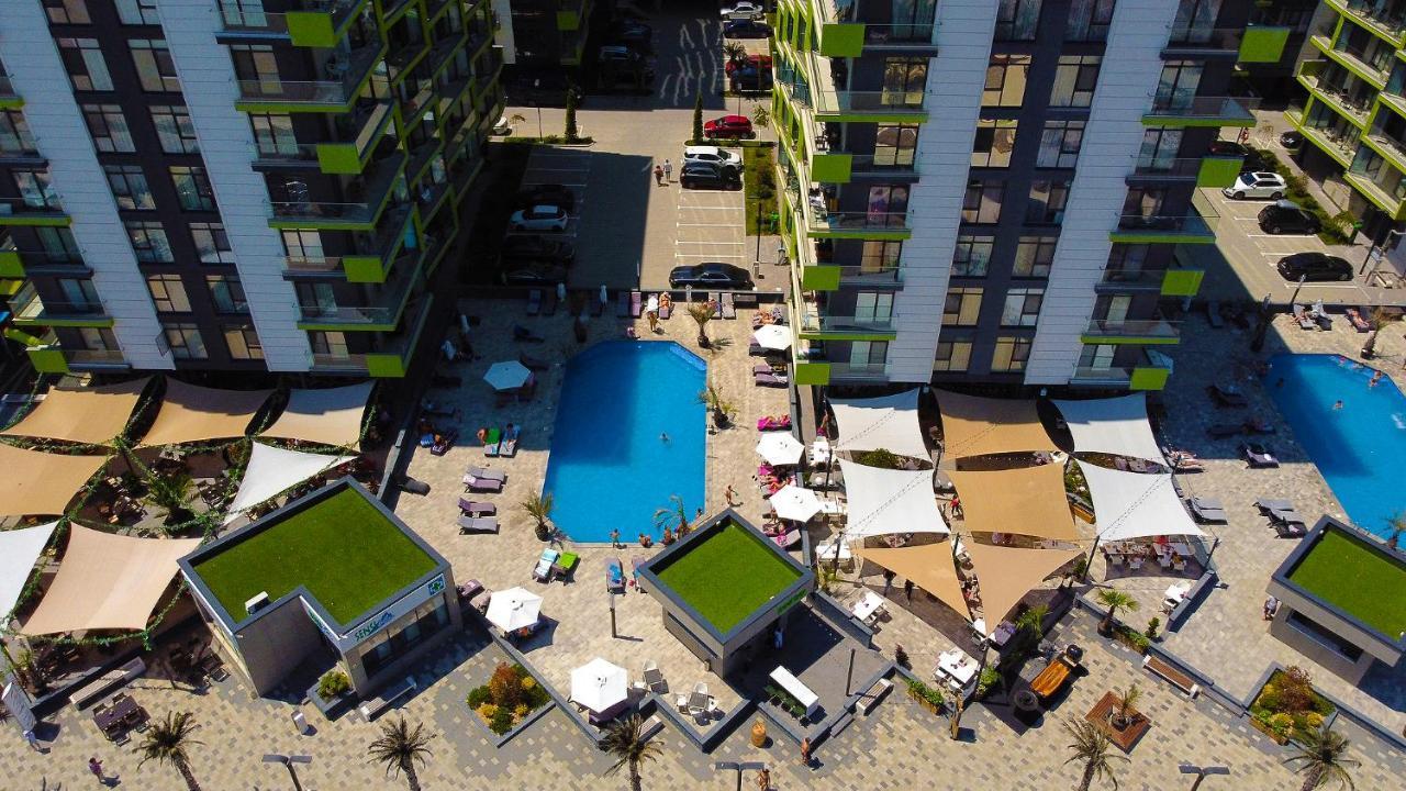 Nasty 24 Aparthotel Pool & Spa Mamaia Nord Năvodari Eksteriør billede
