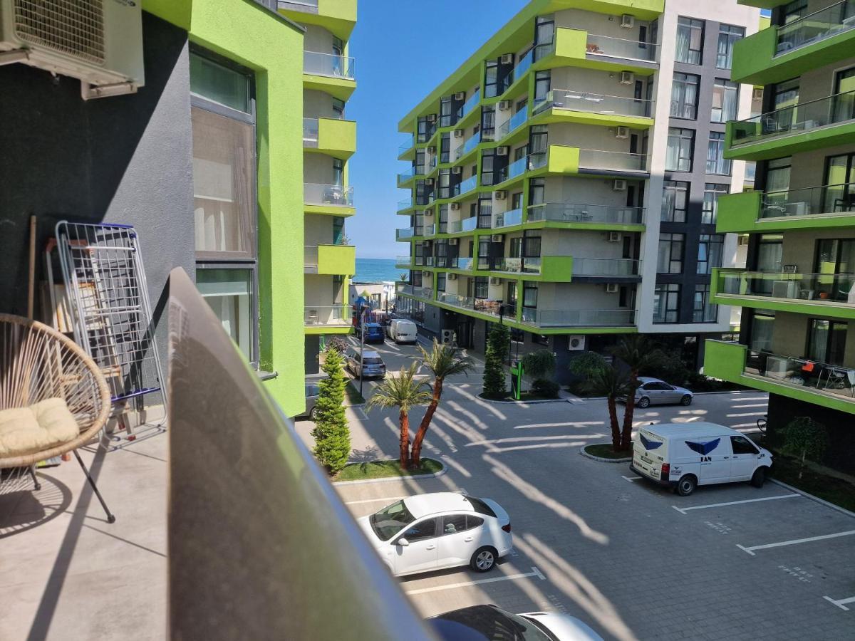 Nasty 24 Aparthotel Pool & Spa Mamaia Nord Năvodari Eksteriør billede